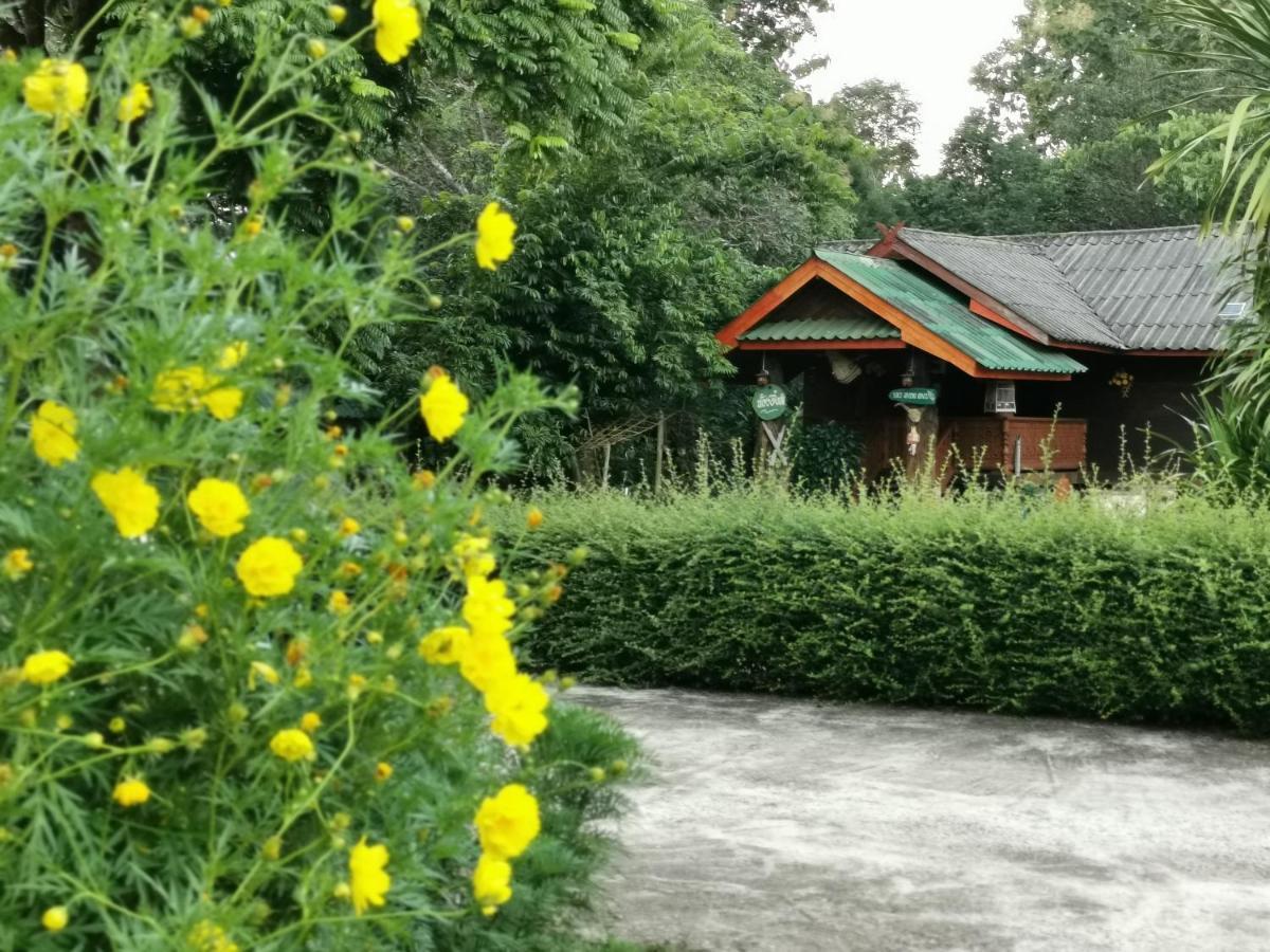 Home Garden Chaeson บ้านสวน ชวนฝัน Lampang Exterior photo